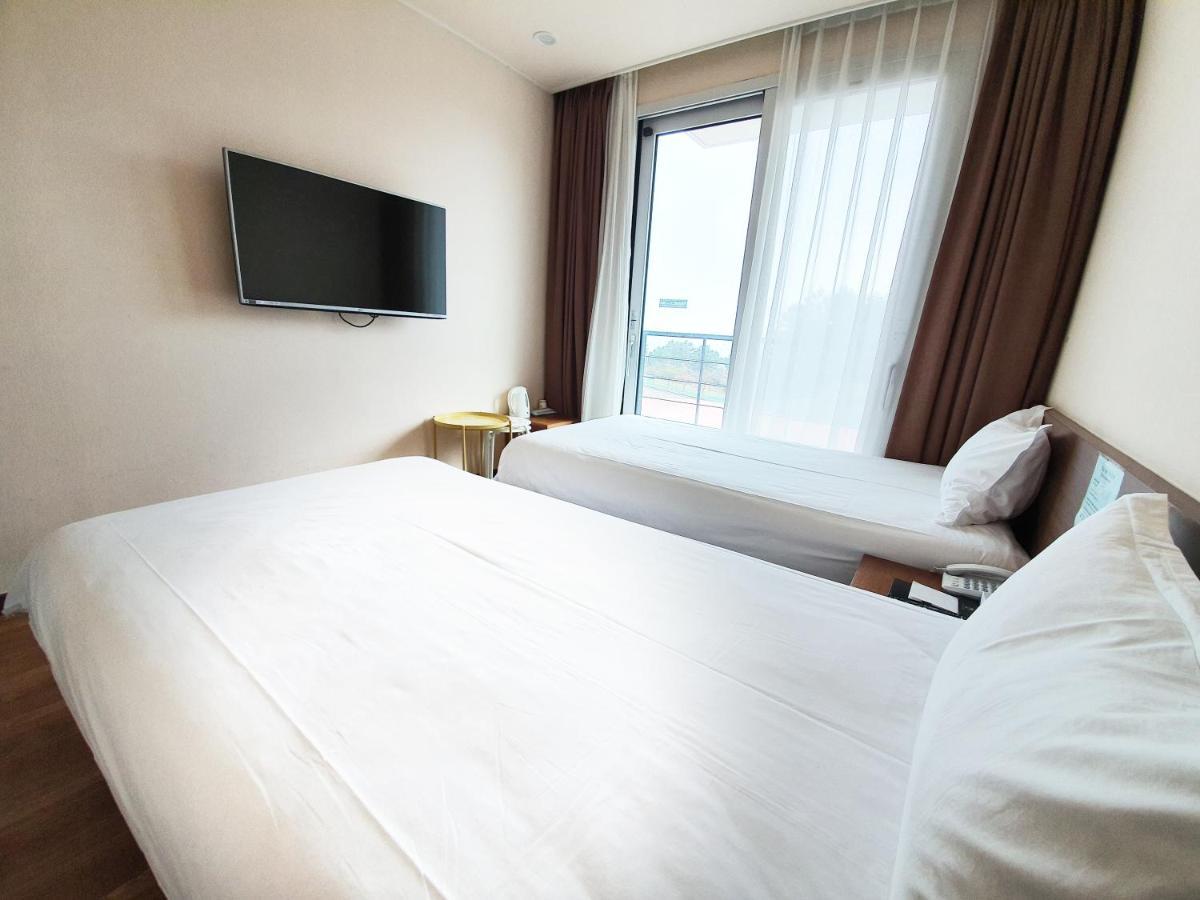 Jeju Jungmun Ocean Blue Hotel Seogwipo Extérieur photo
